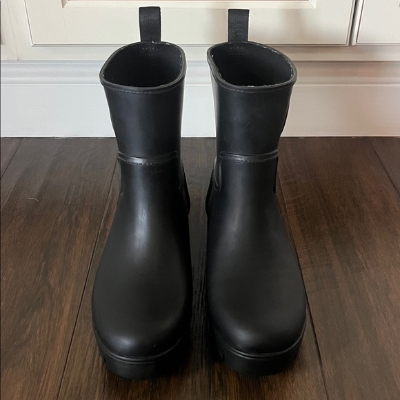 NWT Tory Burch Ankle Lug Chelsea Rain Boots - Picture 4 of 8